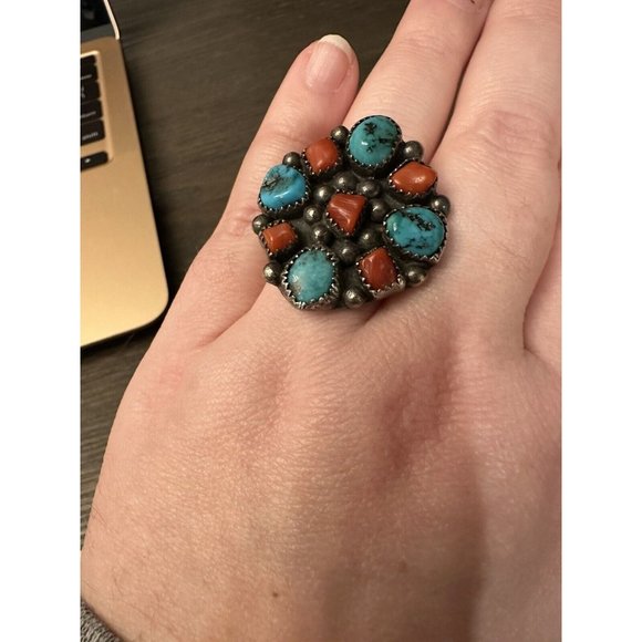 VINTAGE NATIVE AMERICAN RUNNING BEAR TURQUOISE & CORAL SIGNED RING SZ 9 - Picture 5 of 7